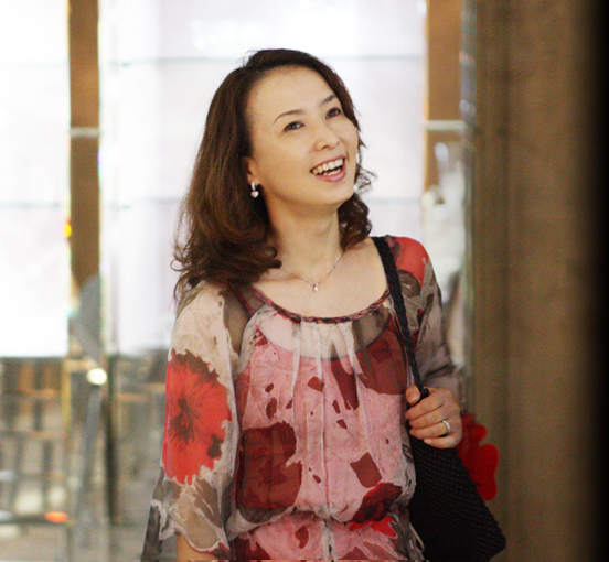 花田景子プレミアム,エミトラベルパリ